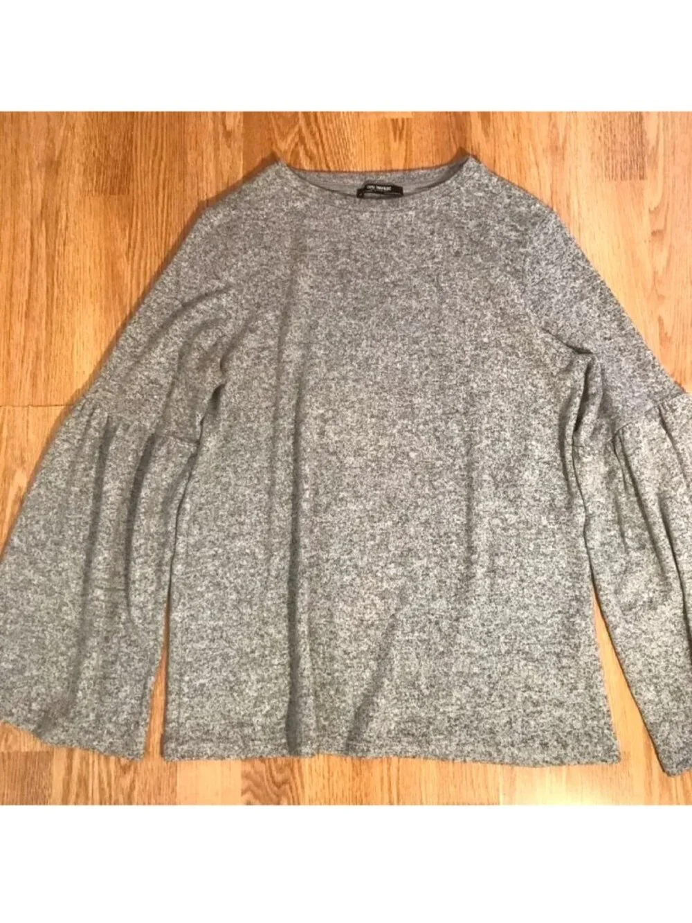 ZARA Bell Sleeve Soft Knit Sweater in Heathered Marled Gray Size S - Picture 8 of 10